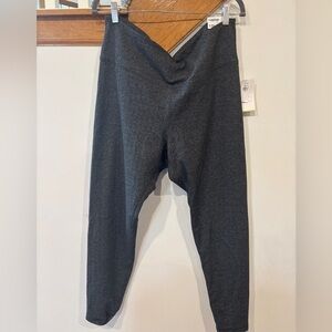 NWT Old Navy Active Highwaisted Cozecore Legging Herringbons